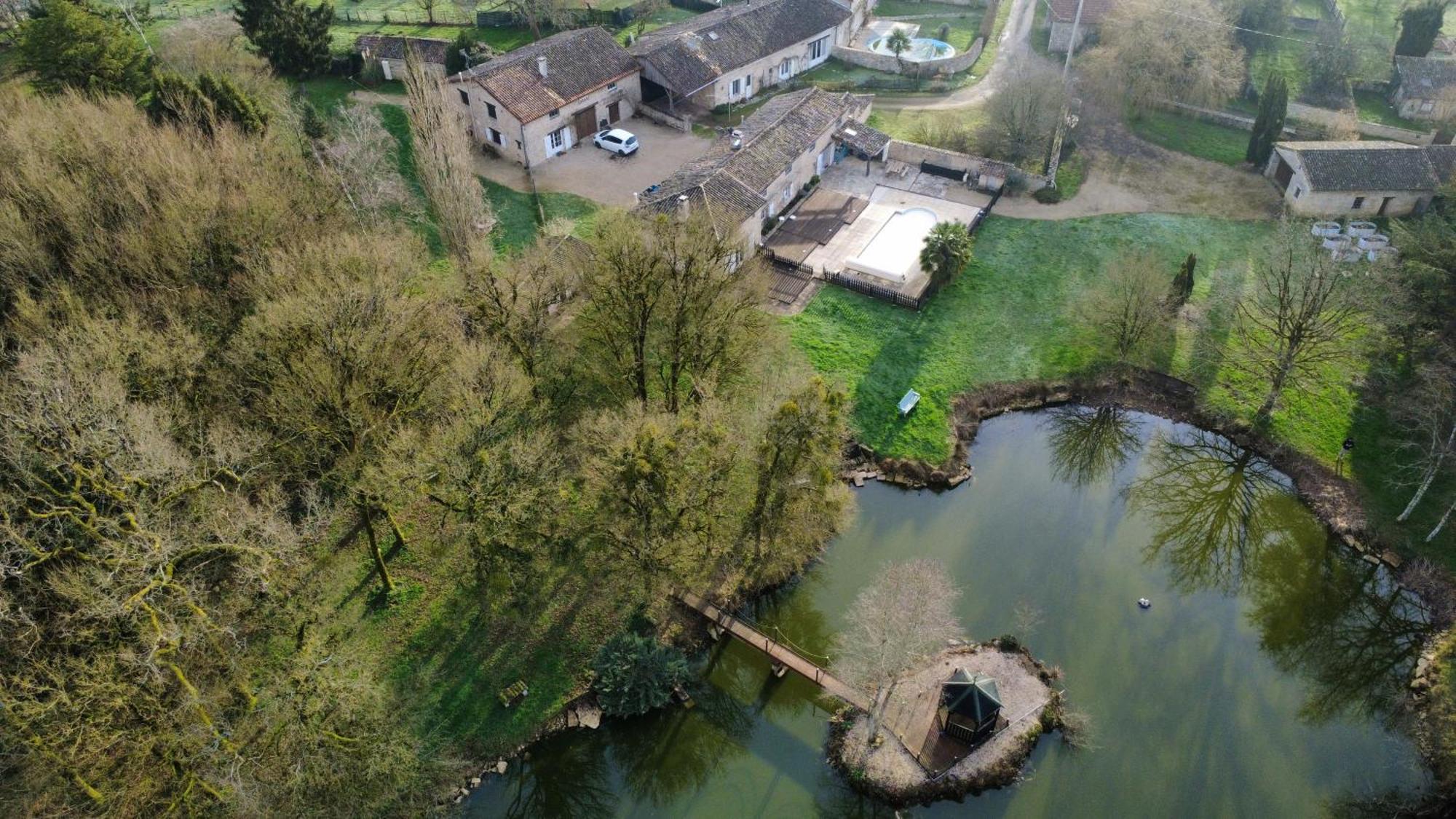 La Maison Du Petit Lac Messé Exteriér fotografie